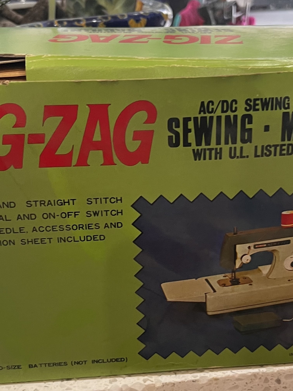 Vintage Mini Sewing Machine "Check If Works" Happy To Answer Any Questions